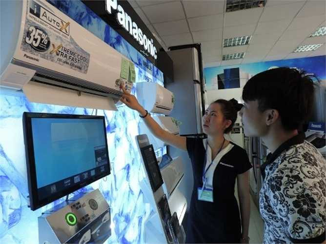 Các mặt hàng điều hòa cũng hút khách đầu mùa nóng