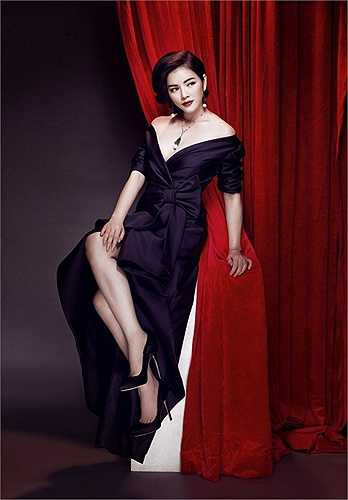 Từ khi chuyển sang phong cách quý tộc, hình ảnh của cô đẹp hơn trong mắt công chúng. 