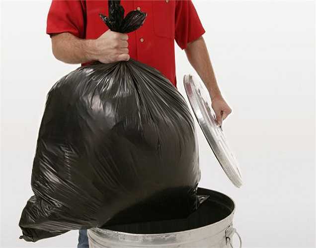 Khử mùi rác: Rác có mùi khó chịu nhưng bạn có thể khử mùi bằng cách đặt vỏ cam ở dưới cùng của túi rác sẽ đỡ mùi hơn. 