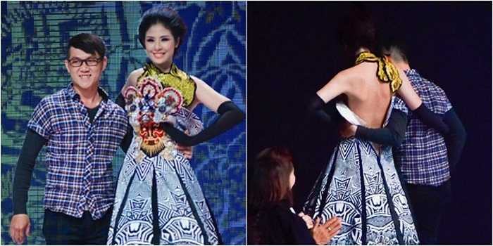 Trong đêm diễn thời trang cao cấp Xuân Hè Việt Nam 2014, váy của Ngọc Hân bất ngờ bị tuột khóa ngay trên sân khấu.