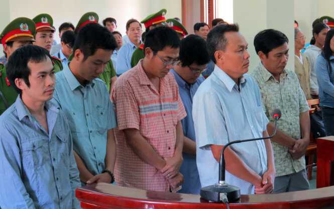 Dùng nhục hình đánh chết người: Nguyên phó công an Tuy Hòa nhận án treo