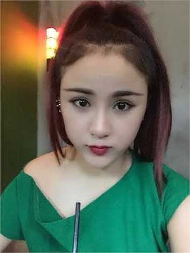 Quan niệm sống của Thanh Huyền: 'Hãy là chính mình, được theo đuổi và không ngừng học hỏi, được cống hiến hết khả năng có thể của mình với âm nhạc'. 