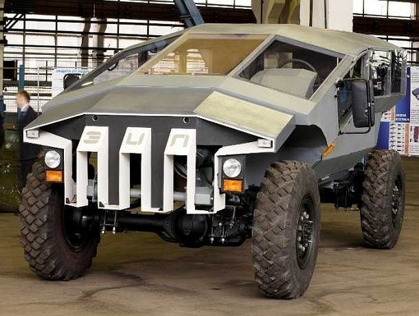 Xe bọc thép chở quân ZIL, do quân đội Nga sở hữu, là loại xe bọc thép hạng nặng cỡ lớn do ZIL, nhà sản xuất thiết bị hạng nặng, phương tiện quân sự, xe tải hàng đầu của Nga chế tạo