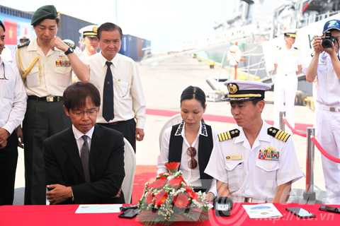 Chiến hạm, Nhật Bản, tàu huấn luyện, JS KIRISAME (DD 104), JS ASAYUKI (DD 132)