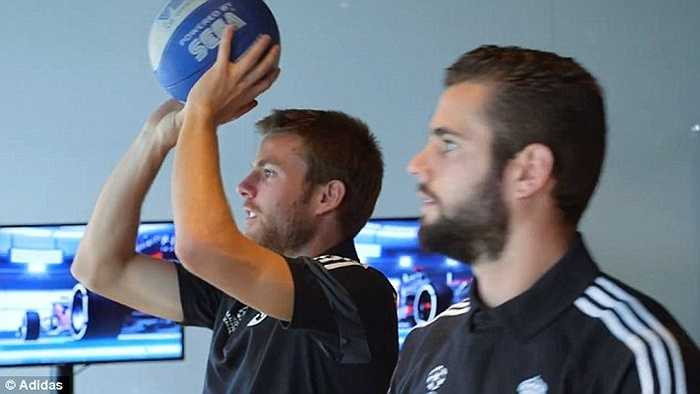 Cơ sở vật chất tại đây là vô cùng hiện đại, đủ sức đáp ứng mọi nhu cầu ăn uống, giải trí cũng như thư giãn cho các cầu thủ