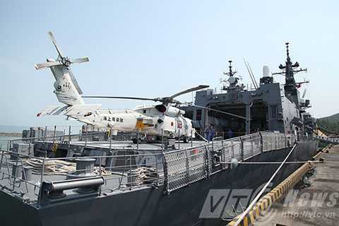 chiến hạm, Nhật Bản, Đà Nẵng, tàu khu trục, Phòng vệ biển, JS KIRISAME (DD-104), JS ASAYUKI (DD-132)