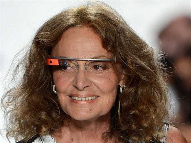 Diane von Furstenberg – phu nhân Chủ tịch tập đoàn IAC, Barry Diller: Von Furstenberg là doanh nhân vô cùng thành công, bà cũng là nhà thiết kế váy có tiếng. Cặp đôi này rất tích cực tham gia các hoạt động nhân đạo ở New York, với dự án gần đây nhất là công viên nổi trên sông Hudson, trị giá 130 triệu USD.