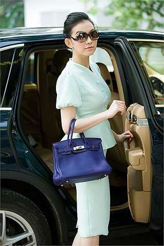 Hơn 5 năm làm dâu ngoài Bắc, Thùy Lâm đã quen thuộc với nơi này. Người đẹp sống hạnh phúc viên mãn bên gia đình chồng.