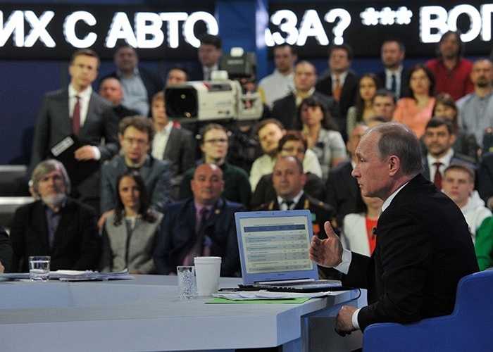 Ông Putin trả lời các câu hỏi trước báo giới