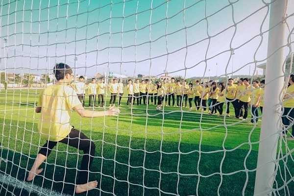 Thủ môn căng thẳng vì khó đoán 'mưu đồ' của cầu thủ.