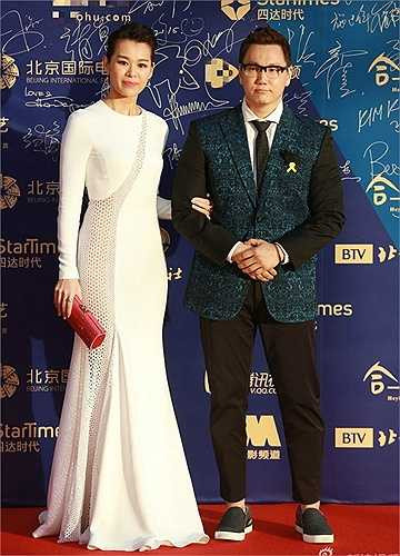 Hồ Hạnh Nhi sánh đôi cùng Trịnh Thuần Nguyên.