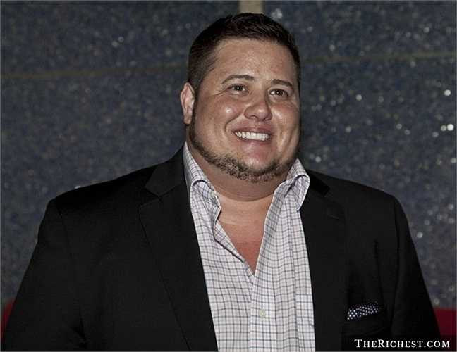 Chaz Bono - Tài sản: 500.000 USD. Con trai của nữ ca sỹ Cher là một nhà hoạt động xã hội nổi tiếng. Số tài sản 500.000 USD mà anh nắm giữ là chưa kể số tiền thừa kế từ gia đình của mình
