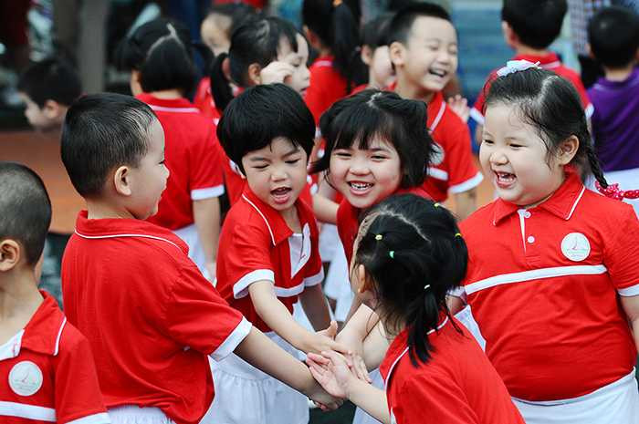 Học sinh mầm non tranh tài thể thao