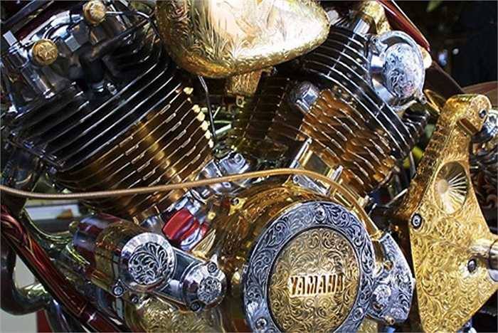 Mẫu xế độ phát triển từ một chiếc Yamaha Virago phiên bản tiền sản xuất và gần như chỉ giữ lại cụm động cơ.