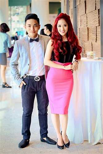 Phan Hiển cũng muốn nắm bắt hạnh phúc hiện tại, không muốn nghĩ đến những chuyện quá xa vời: 'Cuộc sống không đoán trước điều gì, nhưng trước mắt cứ vui lên cái đã. Phải sống tích cực thì hạnh phúc mới đến'.