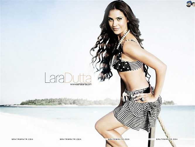  Lara Dutta năm 2000 