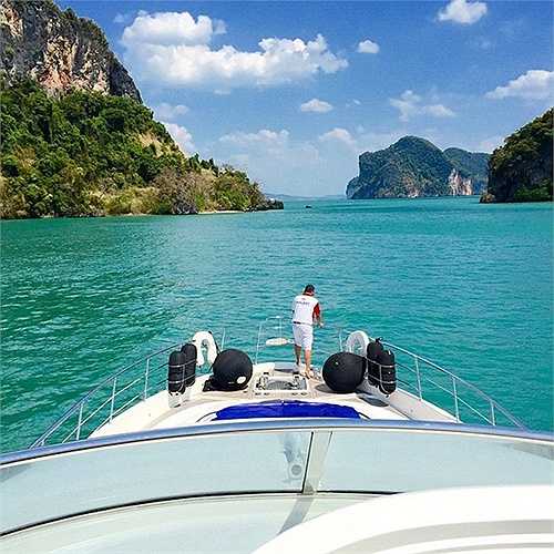 Hoặc trên những du thuyền hoành tráng