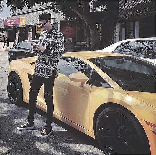 Nếu không thì cũng là trên những chiếc Lamborghini bóng loáng