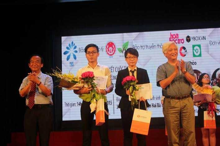 Chàng trai Ngoại thương giành quán quân 'Tranh luận và hùng biện 2015'