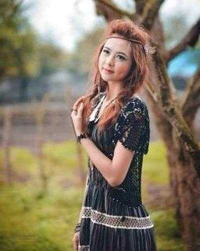 Cô bạn cố gắng hoàn thành khóa học với kết quả tốt nhất và sau đó sẽ kinh doanh thời trang theo sở thích. 