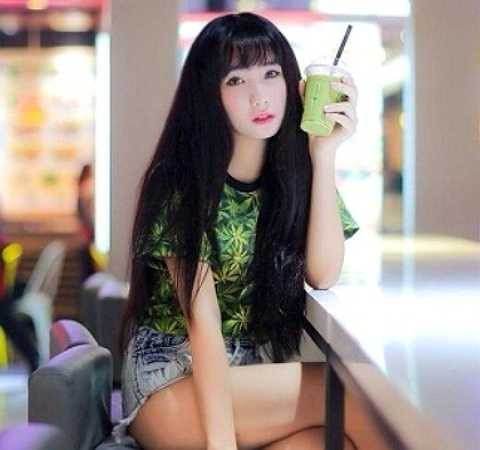 Việc kinh doanh, buôn bán cũng giúp cô nàng phần nào về kinh tế, với mỗi tháng thu nhập, Thanh Huyền cho biết cô bạn không phụ thuộc cũng như không phải xin tiền bố mẹ mà có thể tự lập.