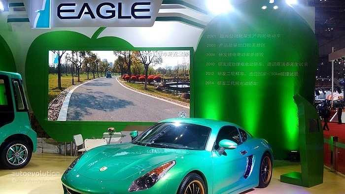 Xe có thể đạt công suất 600Nm và tăng tốc từ 0-100km/h trong 4,8 giây trước khi đạt vận tốc tối đa 120km/h. Trong một lần sạc điện, xe có thể đi được quãng đường 260km.