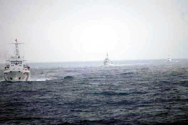 Tàu Cảnh sát biển lớn nhất tuần tra chung với Trung Quốc