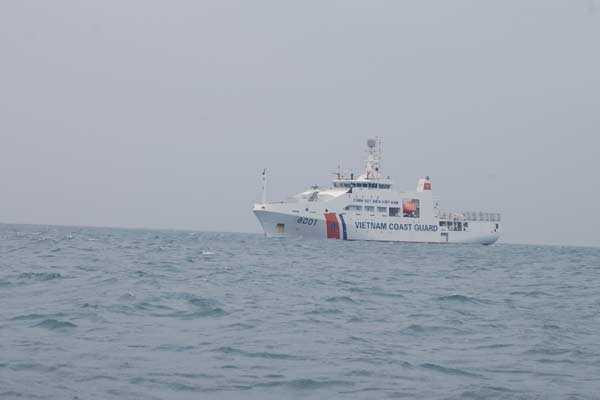 Tàu Cảnh sát biển lớn nhất tuần tra chung với Trung Quốc