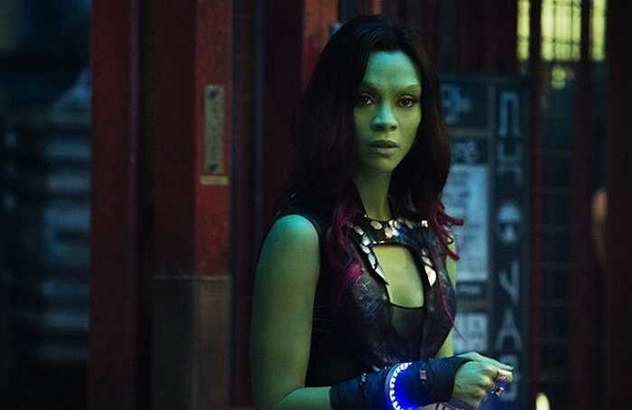 Zoe Saldana: Biểu tượng sắc đẹp da màu là gương mặt quen thuộc trong các tác phẩm hành động đình đám suốt nhiều năm qua. Zoe Saldana sở hữu 'vẻ đẹp của tương lai' khi cô liên tục được chọn vào những bộ phim khoa học viễn tưởng đình đám như Avatar, Star Trek và mới đây nhất là Guardians of the Galaxy của Marvel Studios. 