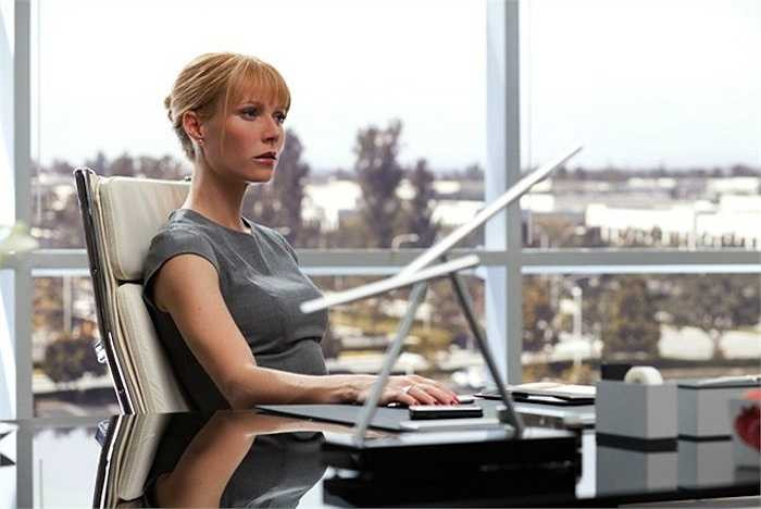 Gwyneth Paltrow: 'Phía sau mỗi người đàn ông thành đạt đều có bóng dáng của một người phụ nữ'. Đây là câu nói chuẩn xác dành cho Pepper Potts, ái nhân của Tony Stark/Iron Man. Gwyneth Paltrow xinh đẹp, quyến rũ bên cạnh Robert Downey Jr. tưng tửng, ngang tàng, giúp tạo nên cặp đôi hoàn hảo nhất trên màn ảnh của Marvel Studios. 