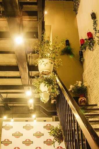 Đi ăn cơm gà Hải Nam Kampong 'ngon lạ' phố Lò Đúc