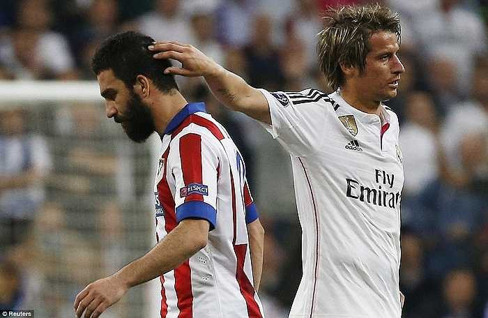 Thực tế, Diego Simeone dường như sẵn sàng kéo trận đấu vào hiệp phụ, hoặc thậm chí là loạt luân lưu.