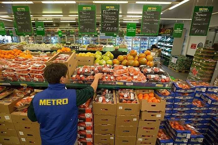 Mỗi ngày, có hơn 110.000 nhân viên của các trung tâm Metro trên toàn thế giới vẫn tận tụy phục vụ gần 21 triệu khách hàng. 