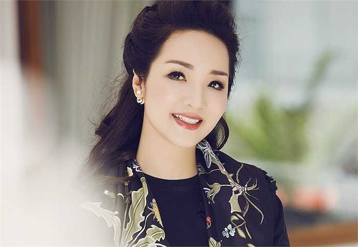 Chiếc khăn có giá $425.