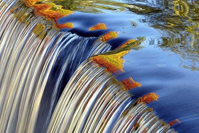 Thác nước kỳ ảo ở Connecticut, Mỹ