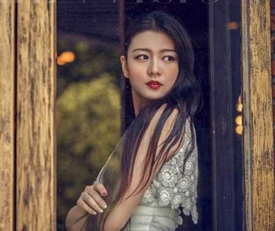 Uyên Trữ nhận hiện cũng nhận được rất nhiều lời mời tham gia diễn xuất.