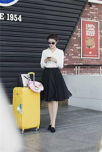 Sau khi đăng quang ngôi Á hậu, Huyền My nhận được nhiều lời khen về nhan sắc và thái độ ứng xử nhã nhặn.