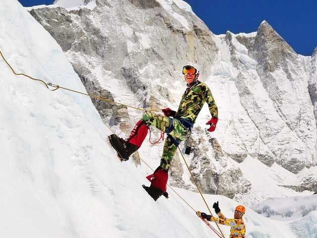 Động đất ở Nepal: Bức ảnh định mệnh của giám đốc Google