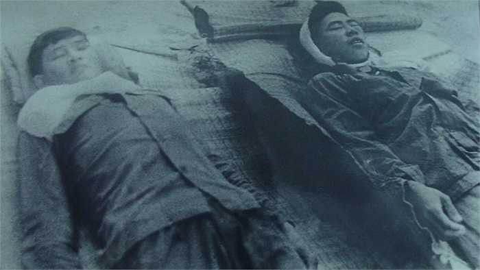 Đồng chí Lê Văn Đường và Lê Văn Kia chị bắn chết trong một trấn đàn áp tại phân khu B2 ngày 2/8/1971.