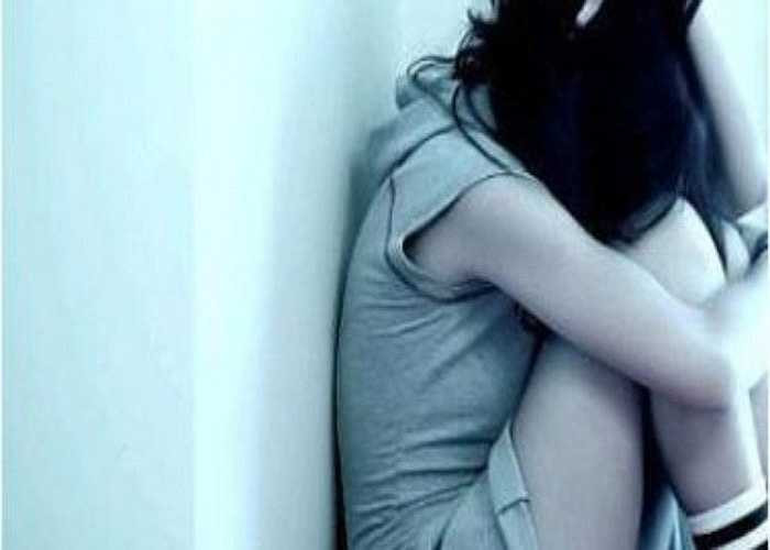 Lý do uống rượu: Có một số đông người tìm đến rượu là vì muốn giải quyết một vấn đề gì đó về mặt tâm lý như những áp lực, xung đột nội tâm; những buồn chán, thất bại trong cuộc sống, công việc, tình cảm... Thay vì phải đến bác sĩ, nhà tâm lý học 