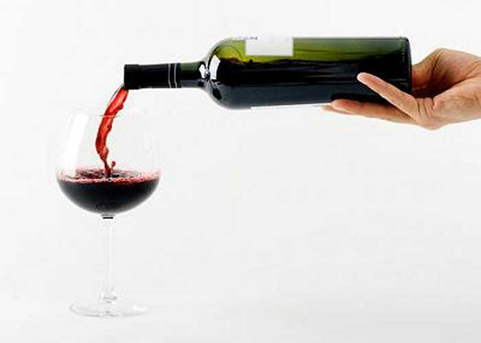 Uống rượu bổ, rượu thuốc hay rượu chát... cũng chỉ nên uống một thời gian, trong lúc bị bệnh, uống để trị liệu. Nếu uống thường xuyên có thể tạo thành thói quen nghiện rượu rất khó bỏ. 