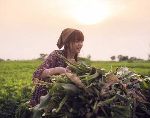 Bên cạnh đó, cô gái 9x này còn được nhiều người biết đến nhiều hơn trong vai trò nhà tổ chức tiệc cưới chuyên nghiệp.