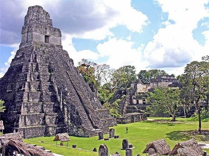 Lưu vực Mirador và Vườn quốc gia Tikal ở Guatemala là nơi có nhiều di tích bí ẩn của nền văn minh Maya. Tuy nhiên nạn cướp bóc và đốt rừng bất hợp pháp xảy ra triền miên có thể phá hủy mảnh đấtlịch sử này.