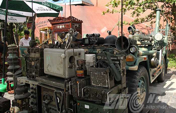 Ảnh: Ấn tượng phiên chợ đồ cổ giữa lòng Đà Nẵng