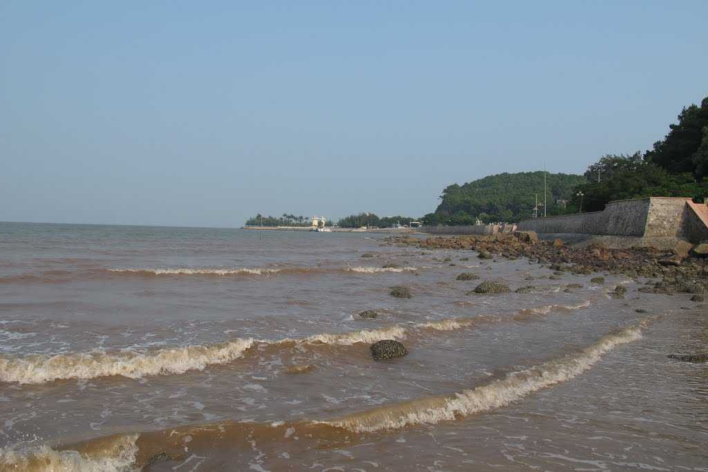 Dân Thủ đô chọn bãi biển nào tránh nóng cho dịp 30/4, 1/5?