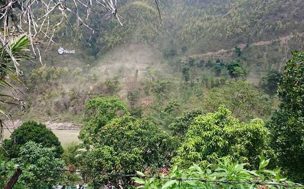 Nữ sinh Việt Nam 'thoát chết trong gang tấc’ ở động đất Nepal