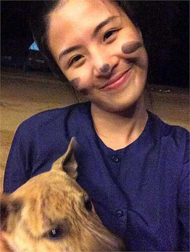 Không quá nổi trội về nhan sắc, nhưng vẻ đẹp mộc mạc của Ngọc Hân được đánh giá dễ thương, nhiều thiện cảm.