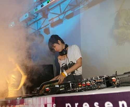 Tại Việt Nam, khi nhắc đến dòng nhạc house, electro house, không thể không kể đến DJ Chu.