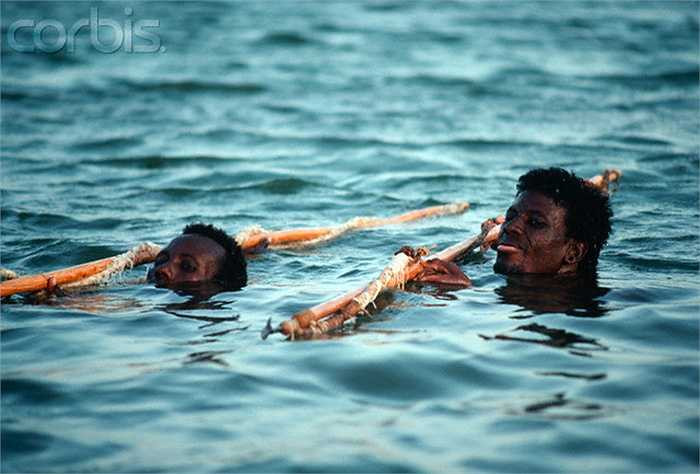 Tuy nhiên, khi di cư xuống vùng bắc châu Phi, gặp môi trường khô cằn, thiếu đất canh tác, nên họ đã từ bỏ thói quen trồng trọt.