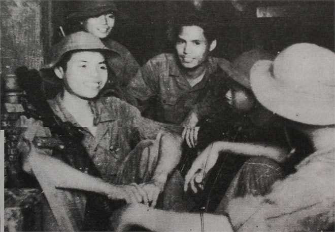 Nhiều cựu sinh viên tâm sự, những người lính ra đi từ giảng đường đại học năm ấy đã để lại một phần tuổi trẻ ở chiến trường, chỉ một phần thôi, nhưng đó là phần tinh hoa nhất cuộc đời.